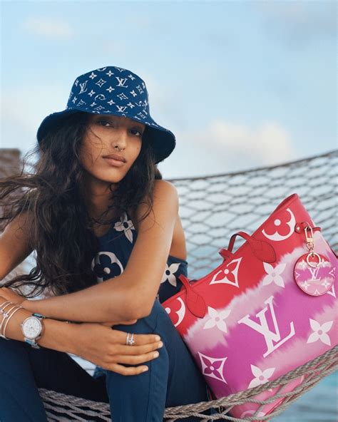 lv summer escale 2020|louis vuitton escale bag.